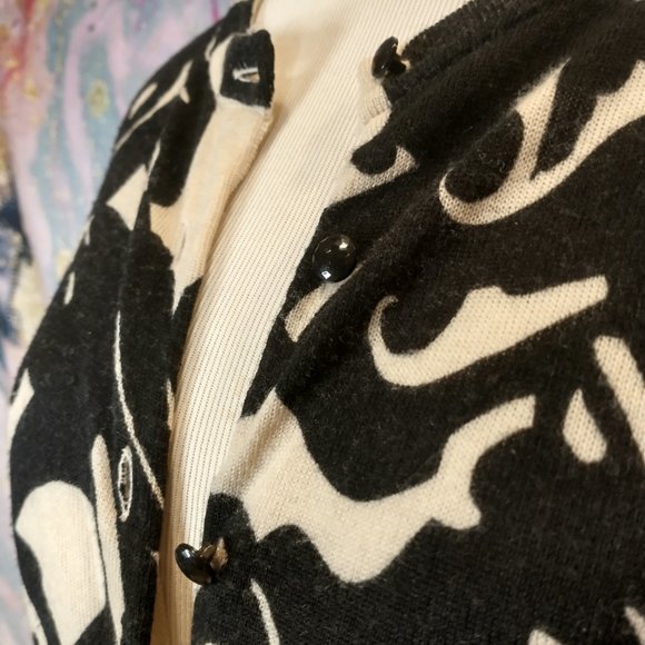 J. CREW off-white + black graphic swirly print Cashmere button Cardigan Sweater - Picture 3 of 11